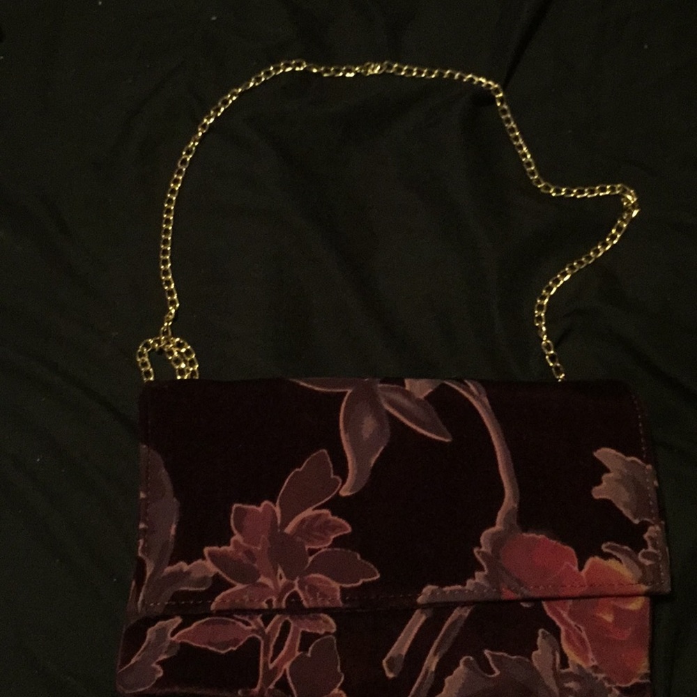 Steve Madden pocket book